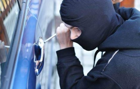 MAE: Turistii care merg in Bulgaria sa incheie asigurari auto antifurt