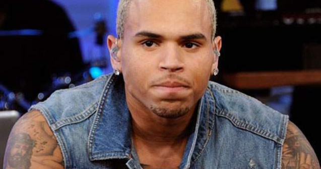 Chris Brown a avut convulsii cerebrale din cauza stresului si oboselii