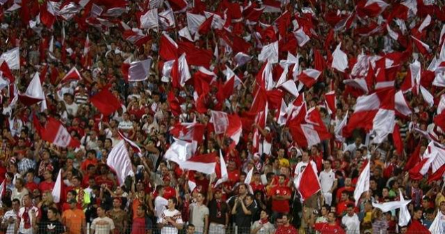 Incidente la Dinamo - Steaua: 200 de suporteri dinamovisti, evacuati