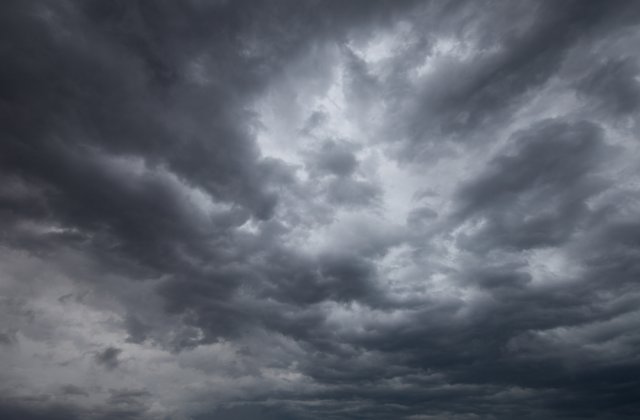 Instabilitate atmosferică &icirc;n aproape toată țara, p&acirc;nă duminică seara. Ce spun meteorologii