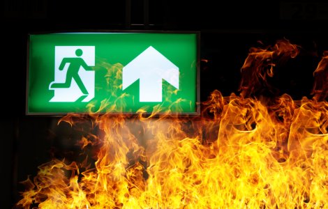 Incendiu devastator într-un spital COVID din India. Cel puțin 18 morți