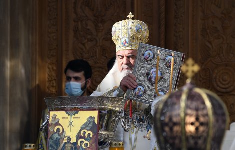Patriarhul Daniel: „Pandemia aceasta a adus multă întristare. De Paşte să aducem bucurie prin cuvânt şi prin faptă”