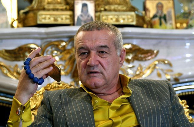 Gigi Becali anunță că nu se vaccinează: &bdquo;Poate sunt eu unul din ăia pe care-l atacă genetic&rdquo;