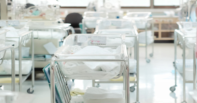 O femeie de 25 de ani din Mali a născut nonupleți