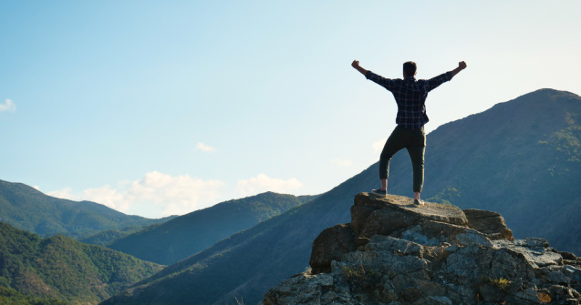  Top  Trăiește liber și fericit: 3 pași pentru a trăi viața pe care ți-o dorești