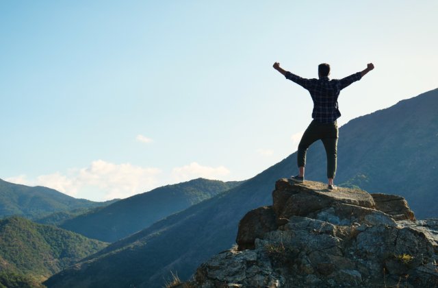 Trăiește liber și fericit: 3 pași pentru a trăi viața pe care ți-o dorești