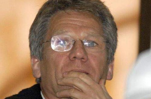 Boloni si-a dat demisia de la Standard