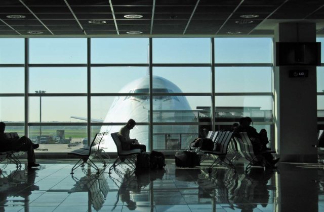 A fost retinut pe un aeroport din SUA pentru ca invata araba