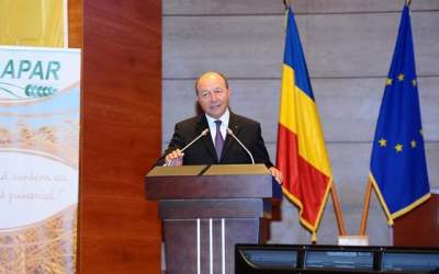Senator UDMR: Basescu a...