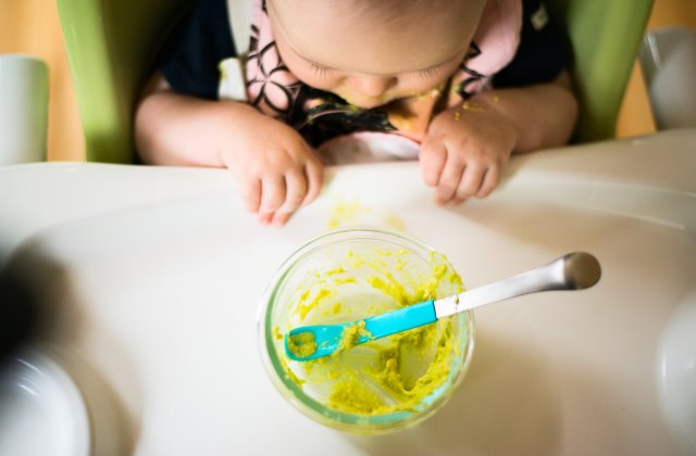 Alimentatia bebelusului de 8 luni