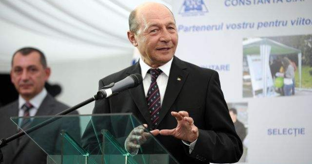 Basescu a inceput cursurile pentru reconfirmarea brevetului de comandant de nava