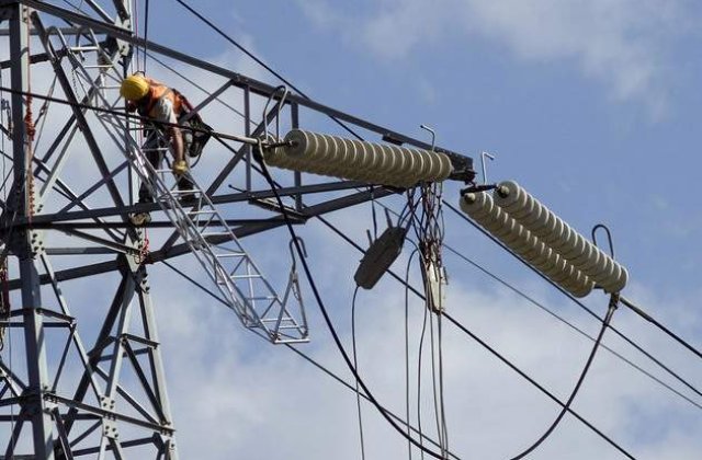 Afacerile Transelectrica au scazut cu 24%, insa profitul a urcat
