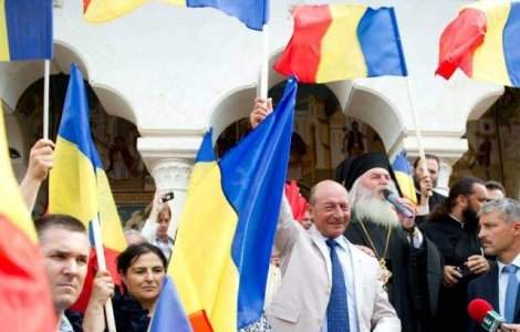 Basescu remarca absenta tricolorului in Harghita