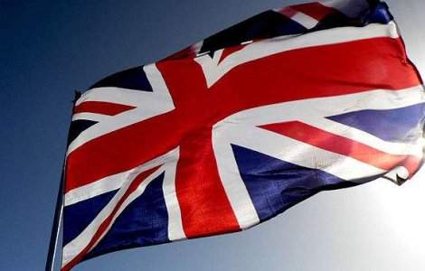 Numarul muncitorilor romani si bulgari in M.Britanie a crescut cu 26% in trei luni