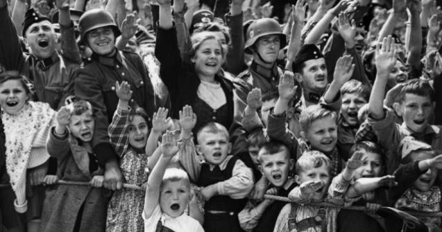 Ghidul mireselor naziste perfecte: Regulamentul lui Hitler pentru nevestele acolitilor sai