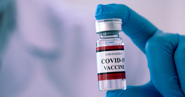 Centre de vaccinare drive-thru deschise în Piatra-Neamț și Roman