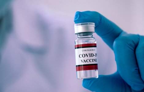 Centre de vaccinare drive-thru deschise în Piatra-Neamț și Roman