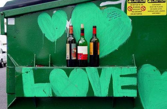 Bulgarii sarbatoresc iubirea si vinul