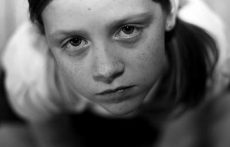 Unul din zece elevi merge la psiholog din cauza depresiei sau violentei