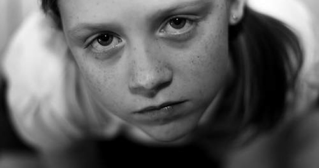 Unul din zece elevi merge la psiholog din cauza depresiei sau violentei