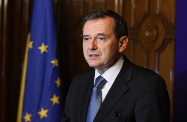 Olanda loveste impotriva muncitorilor est-europeni. Eurodeputatii romani ii raspund