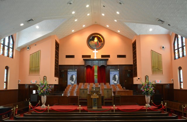 Metoda ingenioasă a unei biserici din SUA prin care &icirc;și desfășoară slujbele