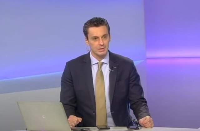 Mircea Badea &icirc;ncă poartă masca de protecție &icirc;n aer liber. Care este explicația acestuia