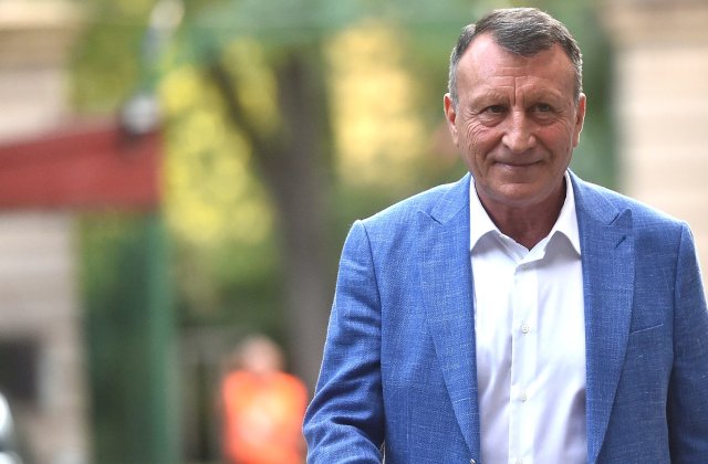 Paul Stănescu: „Klaus Iohannis suferă de miopie politică gravă!”