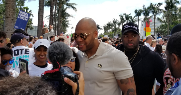 Rapperul Flo Rida va cânta în cea de-a doua semifinală Eurovision