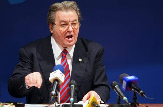 Se coace un nou scandal sexual: Vadim ameninta ca va publica lista homosexualilor din politica