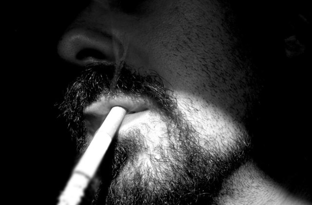 Acciza de minim 90 euro pentru mia de tigarete din 2018