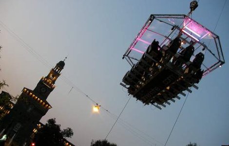 Sus in aer, pentru a lua cina