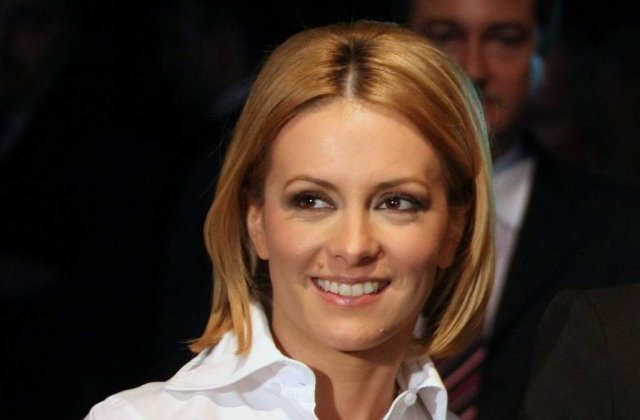 Simona Gherghe, batuta cu pumnii si cu scandura in copilarie