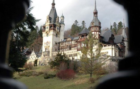 Kelemen Hunor: Casa Regala vrea sa vanda Castelul Peles