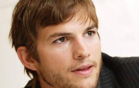 Ashton Kutcher este cel mai bine platit actor de televiziune