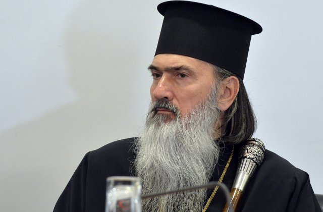 ÎPS Teodosie, criticat de Patriarhul Daniel într-o scrisoare oficială. I-a refuzat avansarea în ierarhia bisericii: sfidează Patriarhia și nu-și plătește facturile