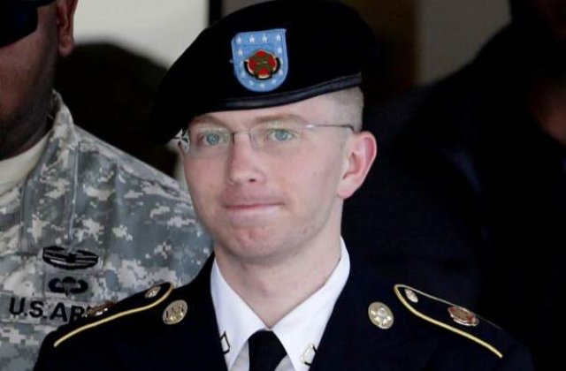 Bradley Manning, condamnat la 35 de ani de inchisoare