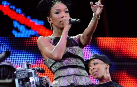 Cosmarul lui Brandy: A cantat pentru 40 de oameni