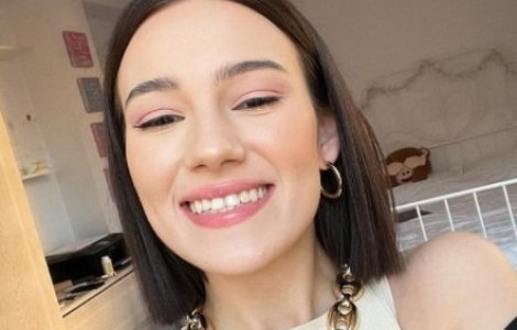 Vloggerița Mimi, în costum de baie. „Am învățat să mă iubesc așa cum sunt”