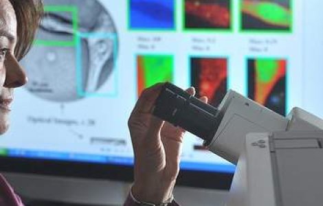 Un medic roman a realizat primul test genetic al tumorilor