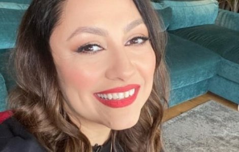 Andra, plină de inhibiții la plajă. Motivul