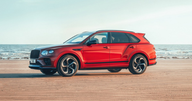 Bentley Bentayga, de-acum și în versiune S: 550 de cai putere și Alcantara