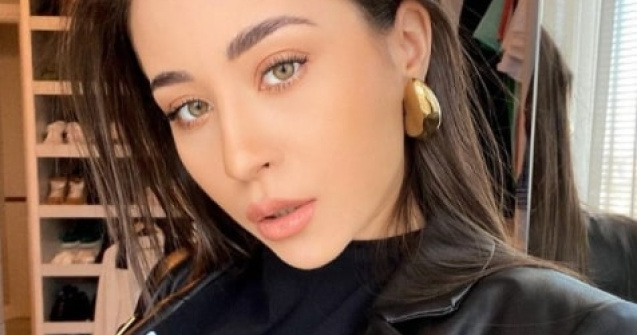 Nicole Cherry, apariție sexy în costum de baie. Cum au reacționat fanii artistei