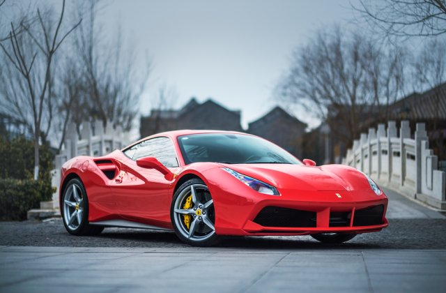 Bijuterii pe patru roți: 3 cele mai scumpe mașini din lume