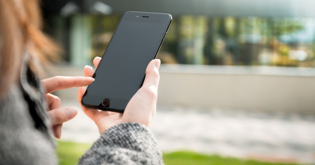  Top  Ce spune despre tine felul în care îți utilizezi telefonul mobil