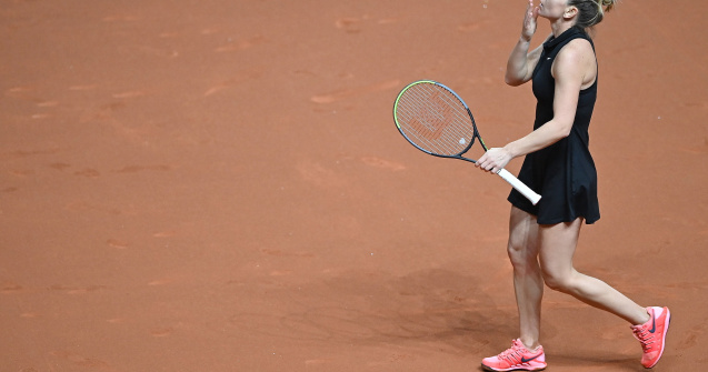 De ce accidentează Simona Halep atât de des?
