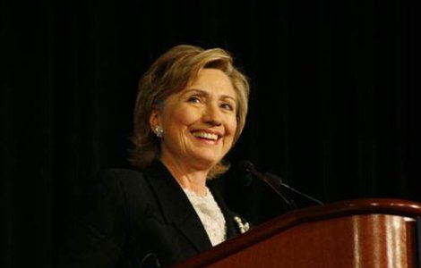 Rusia, invitata de Clinton sa colaboreze mai strans cu NATO