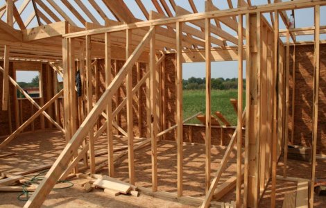 Numarul autorizatiilor de construire pentru locuinte a scazut in primele sapte luni cu 2,6%