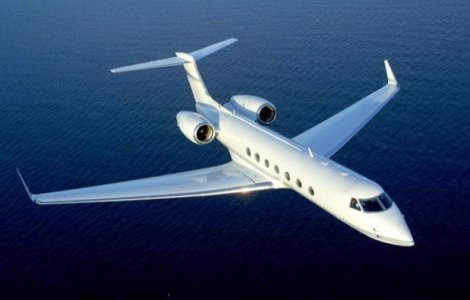 10 mil. euro dati pe un avion pentru presedinte, premier si demnitari