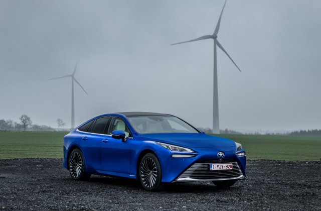 Nou record mondial: Toyota Mirai a parcurs 1.003 kilometri cu un singur plin de hidrogen